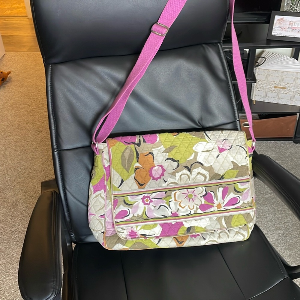 Vera Bradley Messenger bag